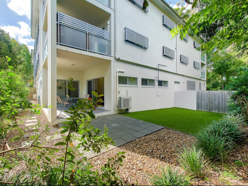 2/10 Dunkirk Street, Gaythorne QLD 4051