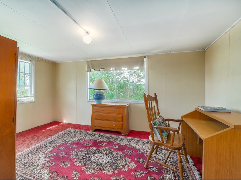 10 Kidgell Street, Stafford QLD 4053