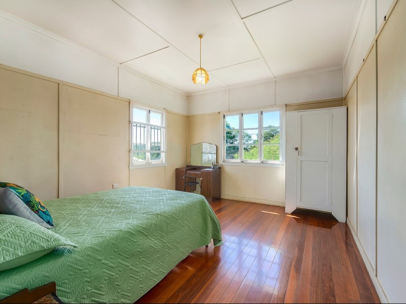 10 Kidgell Street, Stafford QLD 4053