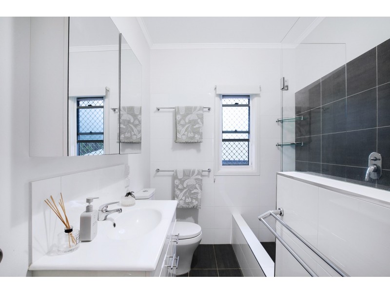 54 Kidgell Street, Stafford QLD 4053