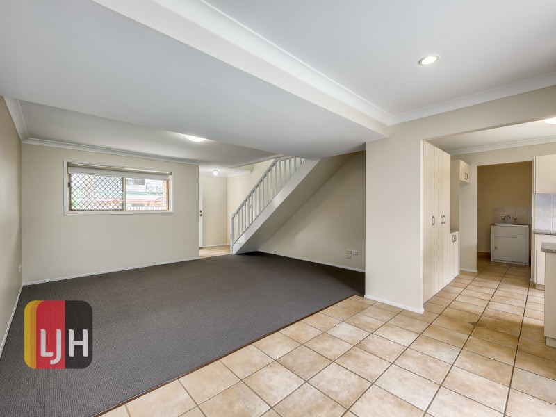 2/11 Groom Street, Gordon Park QLD 4031