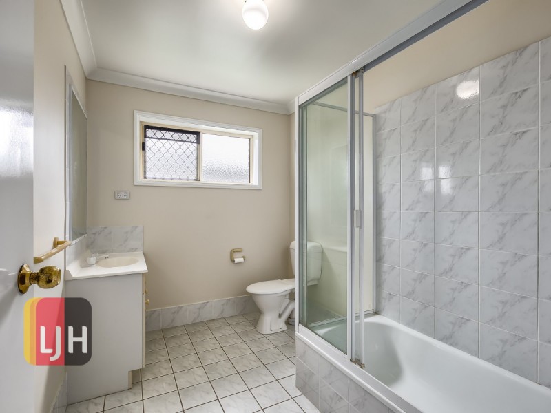 2/11 Groom Street, Gordon Park QLD 4031