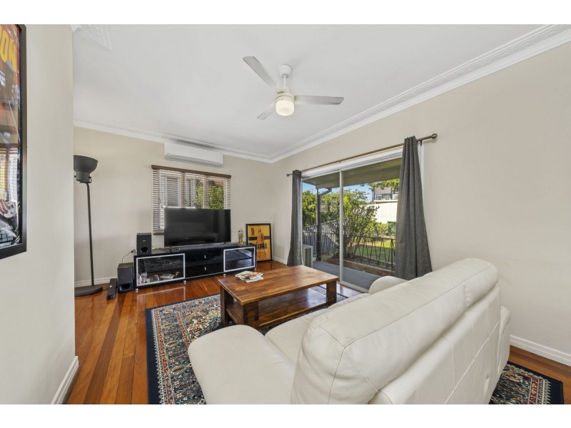 15 Pangeza Street, Stafford Heights QLD 4053