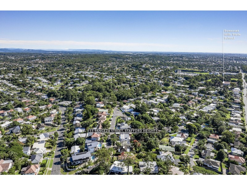 15 Pangeza Street, Stafford Heights QLD 4053