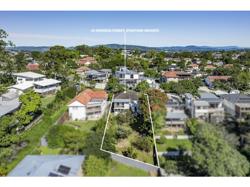 15 Pangeza Street, Stafford Heights QLD 4053
