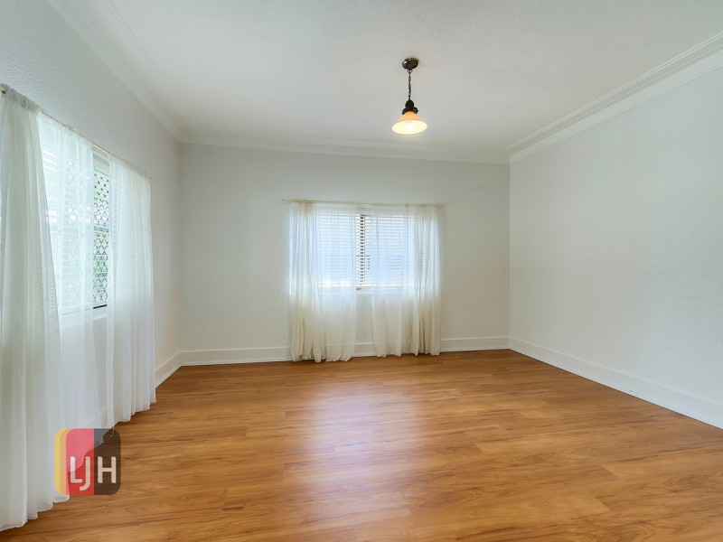 127 Baskerville Street, Brighton QLD 4017