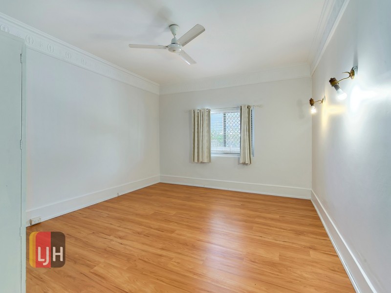 127 Baskerville Street, Brighton QLD 4017