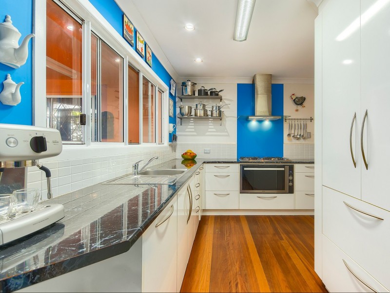 307 Kitchener Road, Stafford Heights QLD 4053