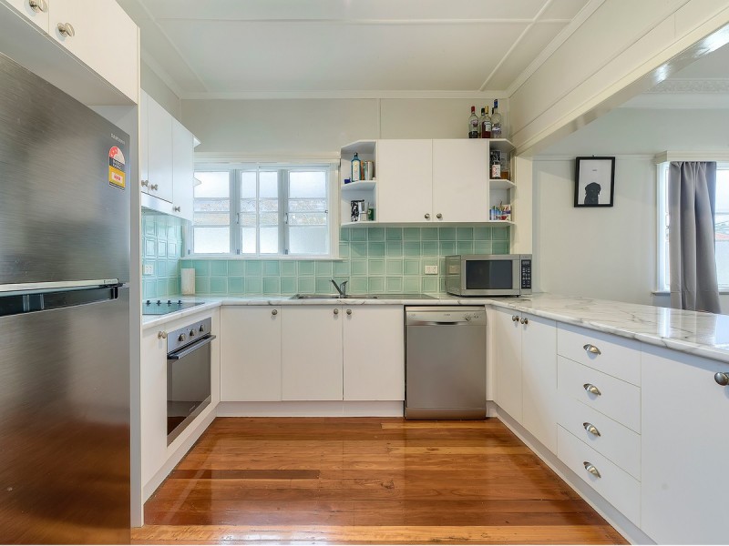 15 Parkdale Street, Kedron QLD 4031