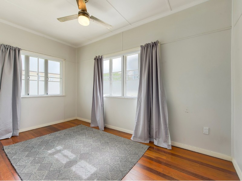 15 Parkdale Street, Kedron QLD 4031