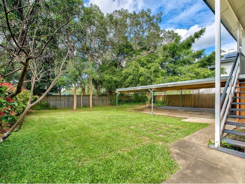 15 Parkdale Street, Kedron QLD 4031