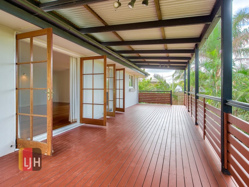 20 Burbank Street, Stafford Heights QLD 4053