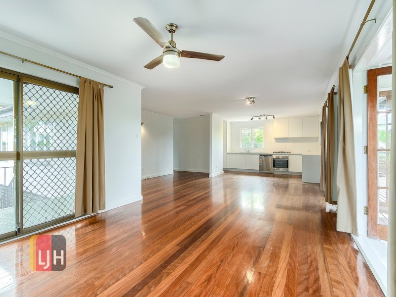 20 Burbank Street, Stafford Heights QLD 4053