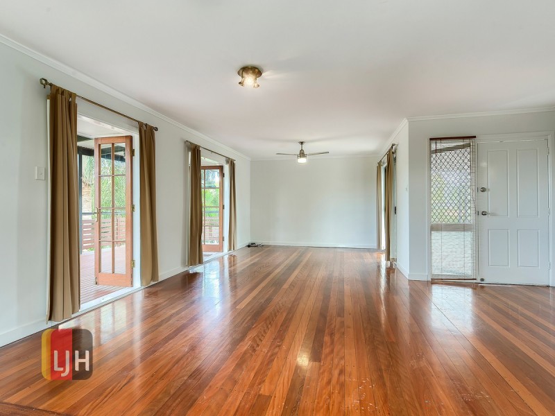 20 Burbank Street, Stafford Heights QLD 4053