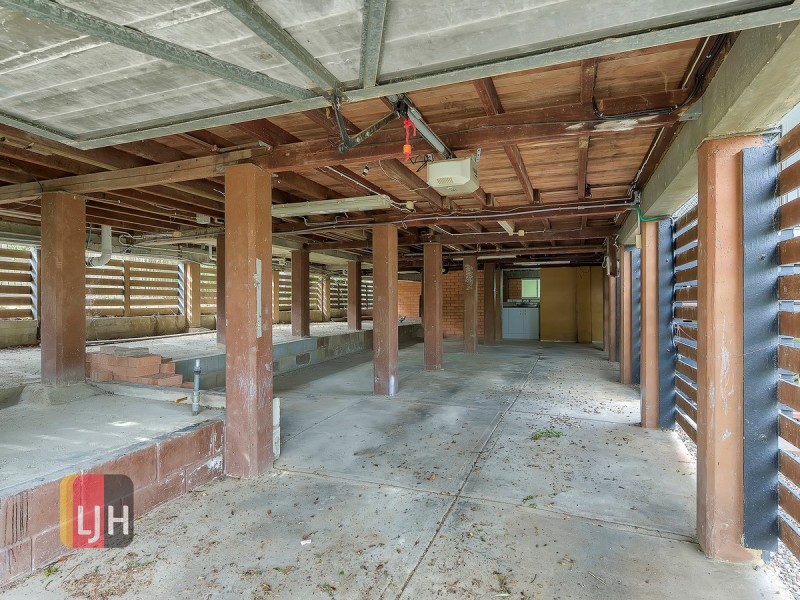 20 Burbank Street, Stafford Heights QLD 4053