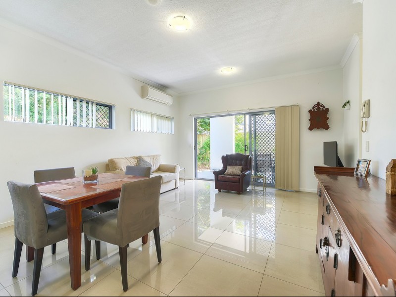 2/10 Dunkirk Street, Gaythorne QLD 4051