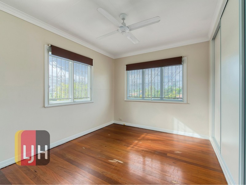 17 Quill Street, Stafford Heights QLD 4053