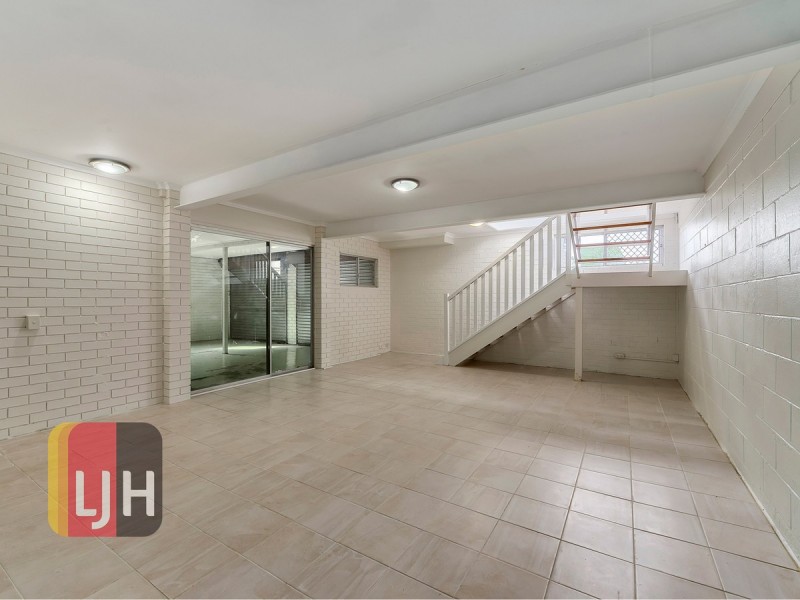 17 Quill Street, Stafford Heights QLD 4053