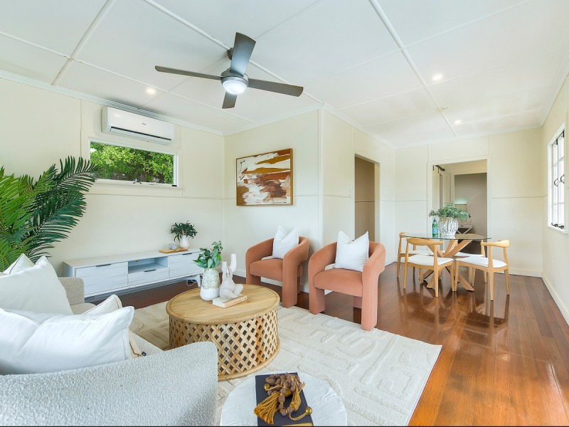 14 Koolewong Street, Stafford Heights QLD 4053