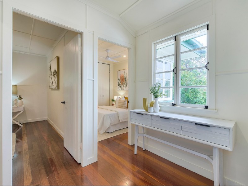 14 Koolewong Street, Stafford Heights QLD 4053