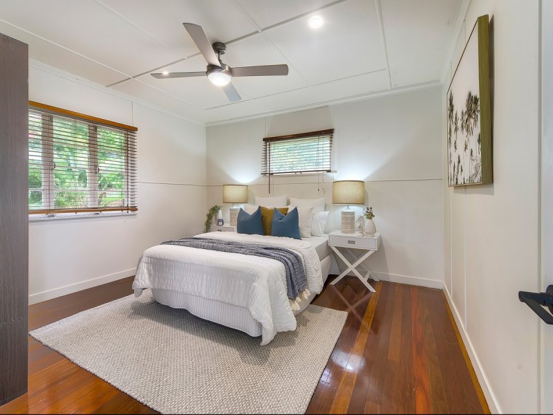 14 Koolewong Street, Stafford Heights QLD 4053