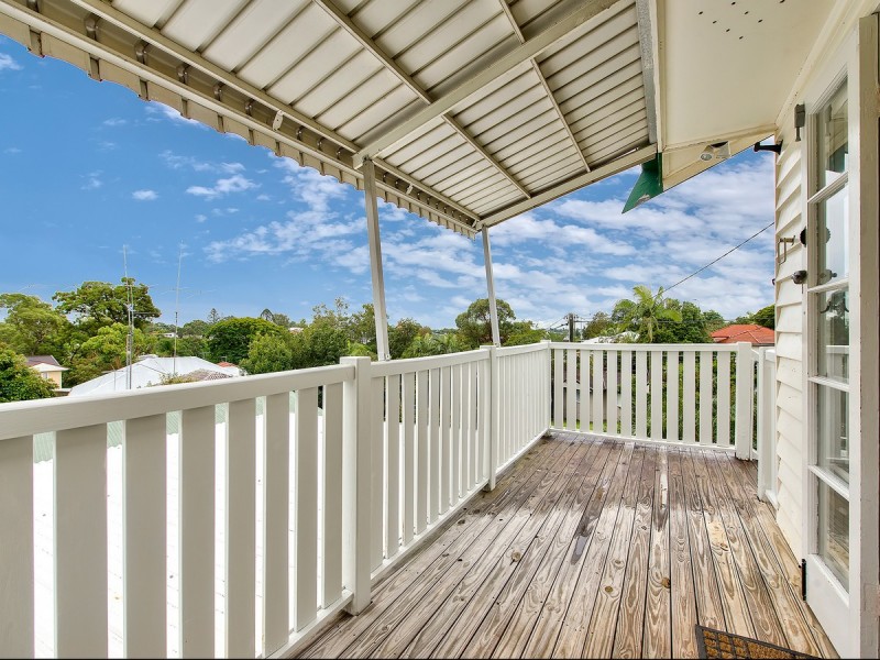 14 Koolewong Street, Stafford Heights QLD 4053