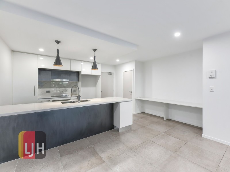 6/11 University Road, Mitchelton QLD 4053