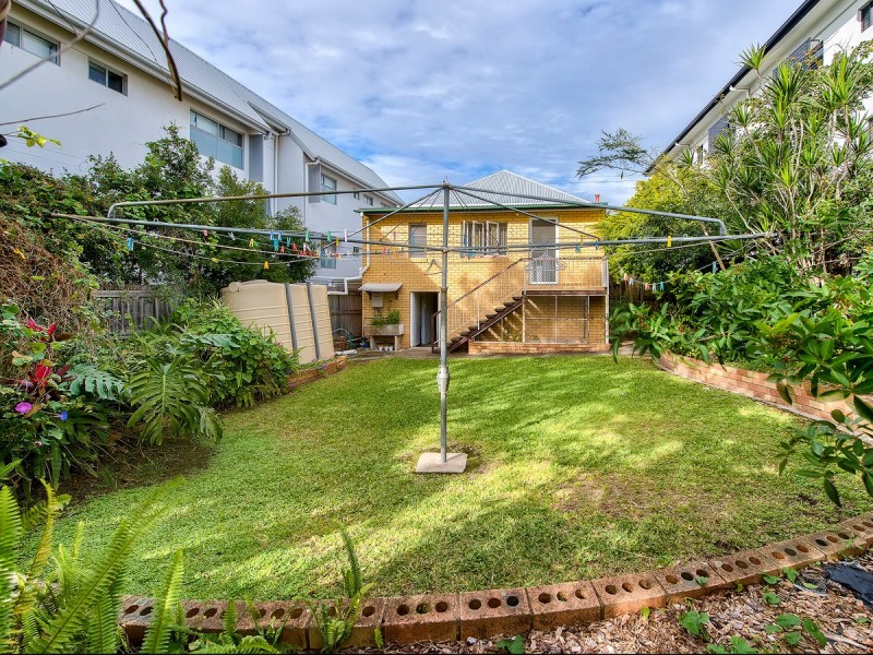 147 Albion Road, Windsor QLD 4030