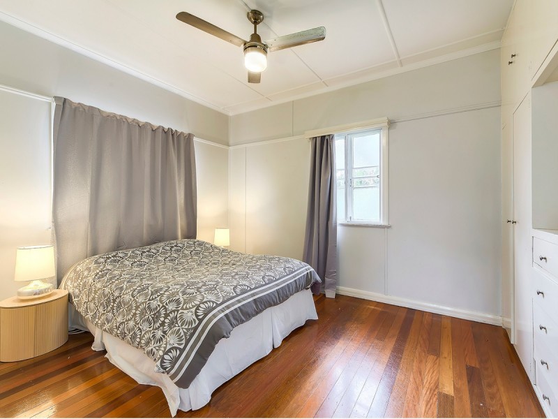 15 Parkdale Street, Kedron QLD 4031