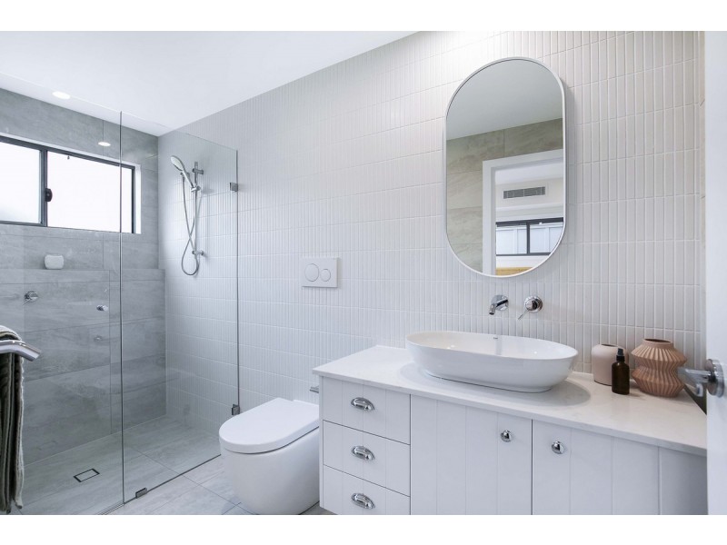 54 Waroon Street, Stafford QLD 4053