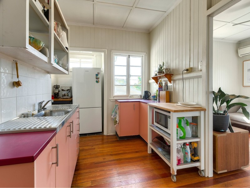 44 Dorrigo Street, Stafford Heights QLD 4053