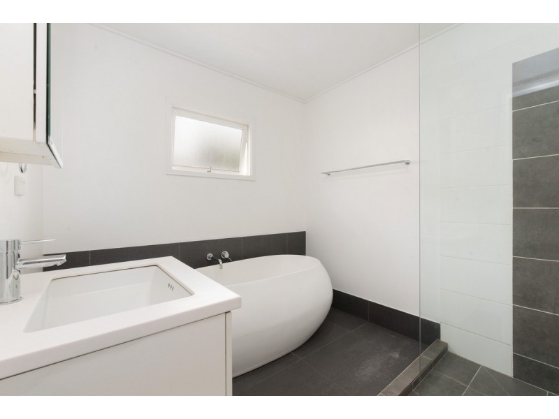 6 Cooinda Street, The Gap QLD 4061