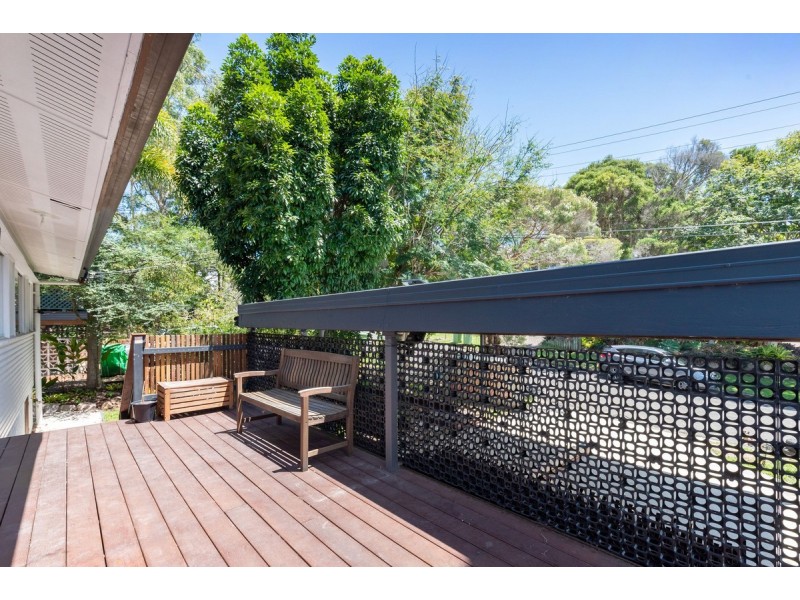 22 Parnoolar Crescent, Ferny Hills QLD 4055