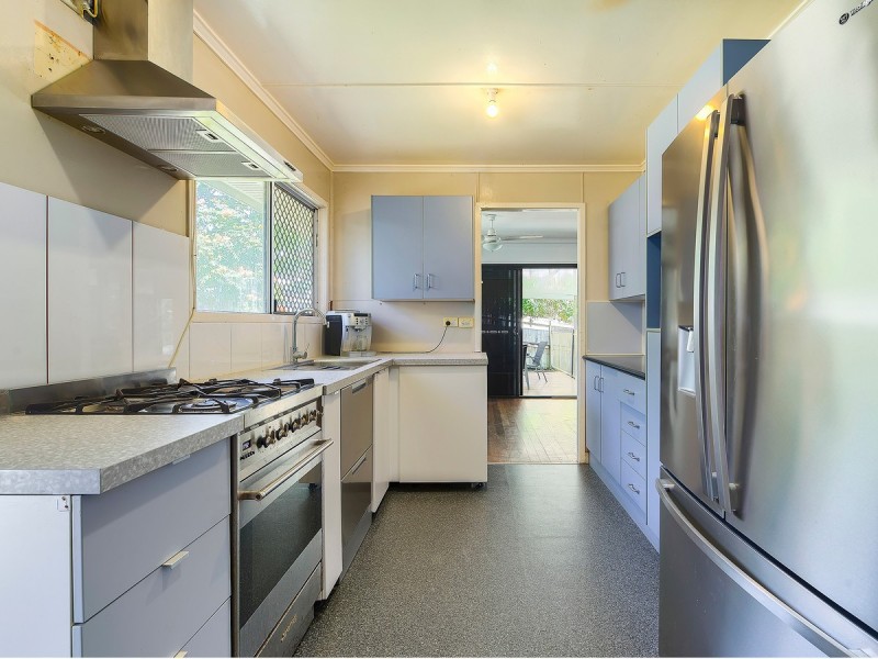 50 Jarvis Street, Stafford Heights QLD 4053