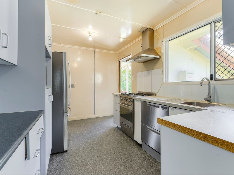 50 Jarvis Street, Stafford Heights QLD 4053