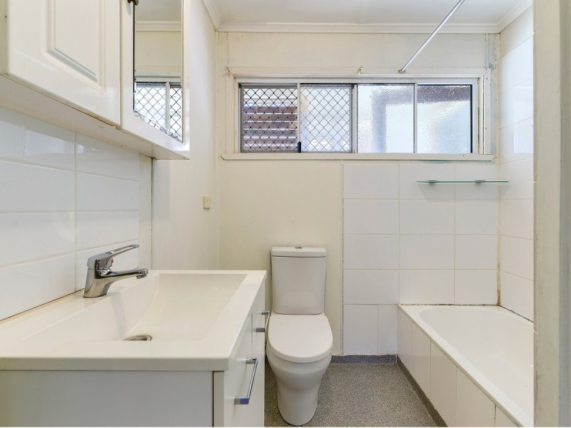 50 Jarvis Street, Stafford Heights QLD 4053