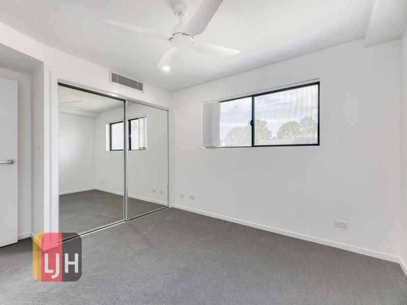 4/27 Elwyn Street, Northgate QLD 4013