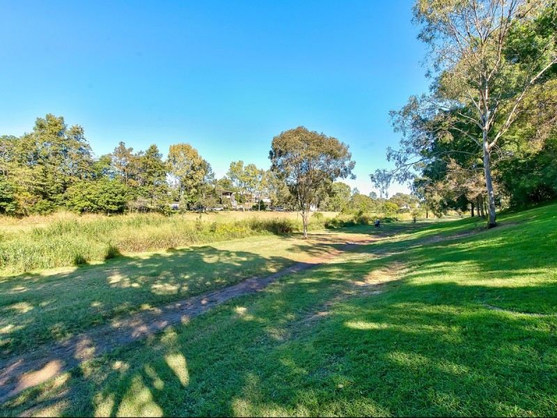 9 Montgomery Street, Gordon Park QLD 4031