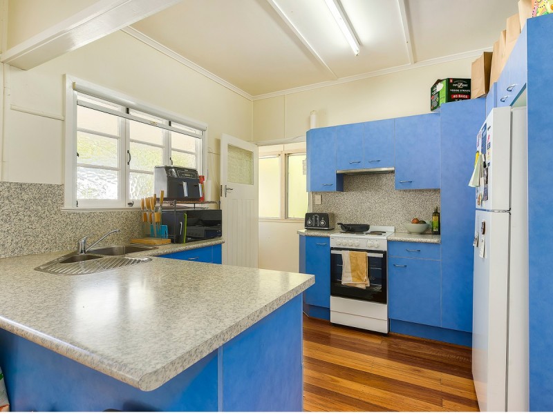 70 Pateena Street, Stafford QLD 4053