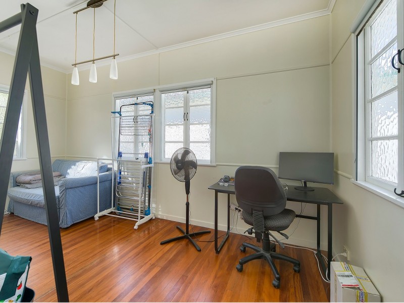 70 Pateena Street, Stafford QLD 4053