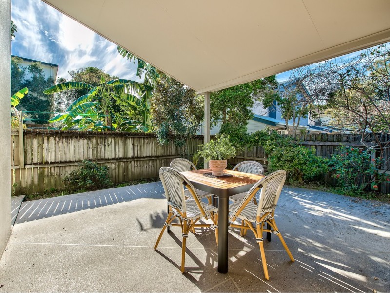 2/25 Church Road, Zillmere QLD 4034