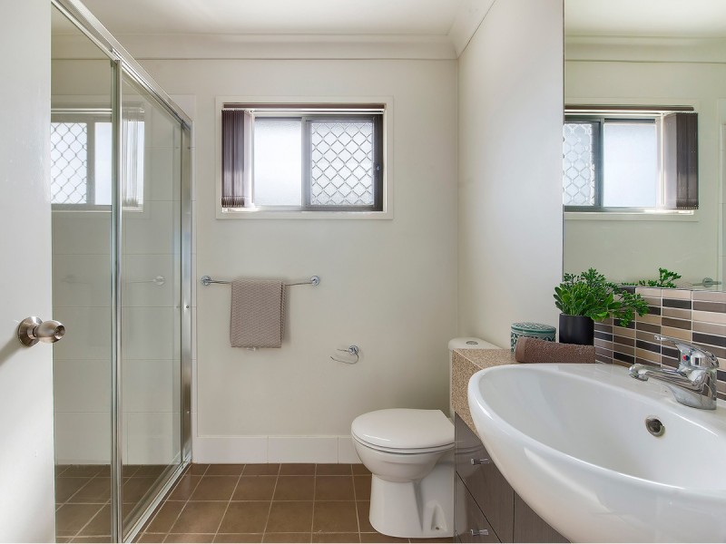 2/25 Church Road, Zillmere QLD 4034