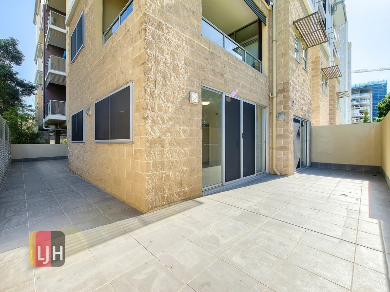 3/45 Playfield Street, Chermside QLD 4032
