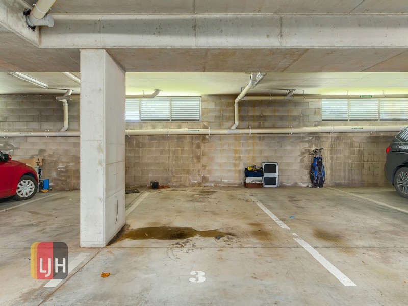 3/45 Playfield Street, Chermside QLD 4032