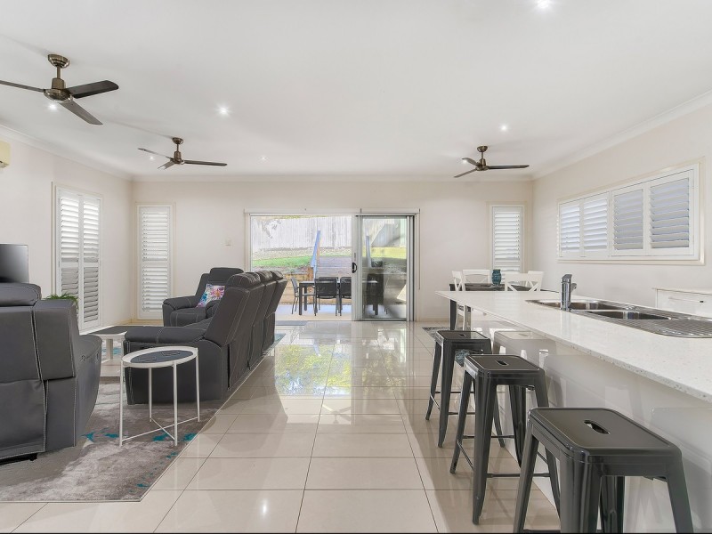 18 Pullen Road, Everton Park QLD 4053