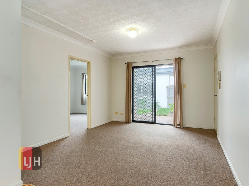 2/14 Broughton Road, Kedron QLD 4031