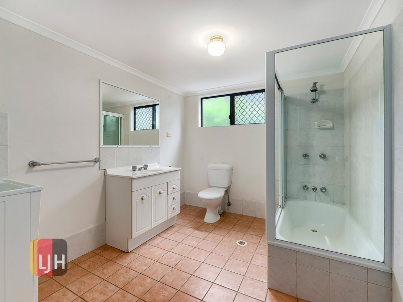 2/14 Broughton Road, Kedron QLD 4031