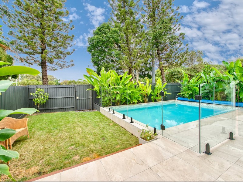 11 Agincourt Street, Grange QLD 4051