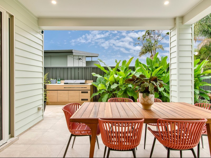 11 Agincourt Street, Grange QLD 4051