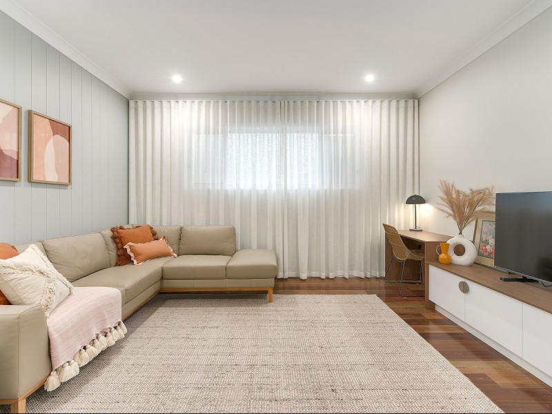 11 Agincourt Street, Grange QLD 4051